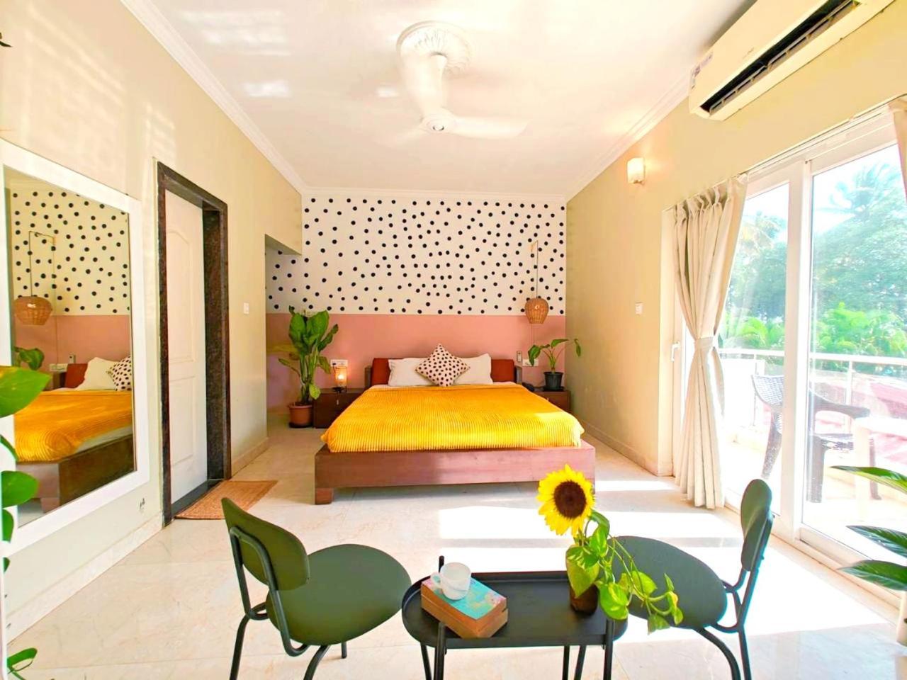 La Ritz Sea View Hotel Old Goa Exterior photo